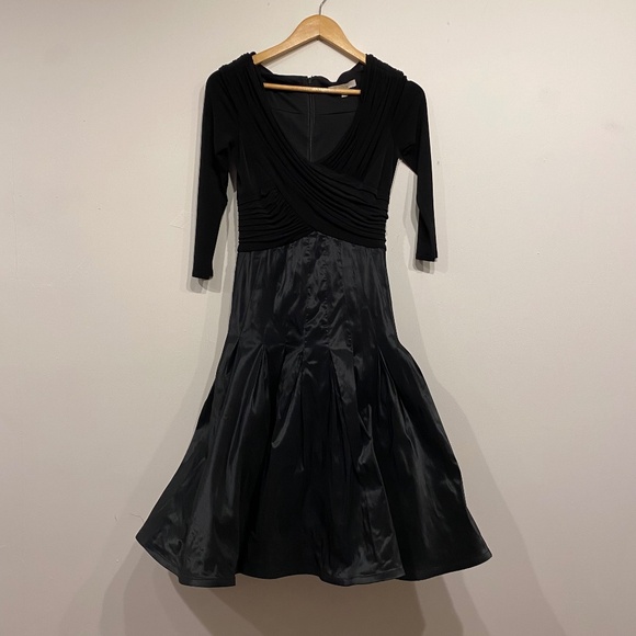 LUXE by CACHE Black Taffeta Puff Skirt Crossover Midi Dress Size 4 - Picture 1 of 5